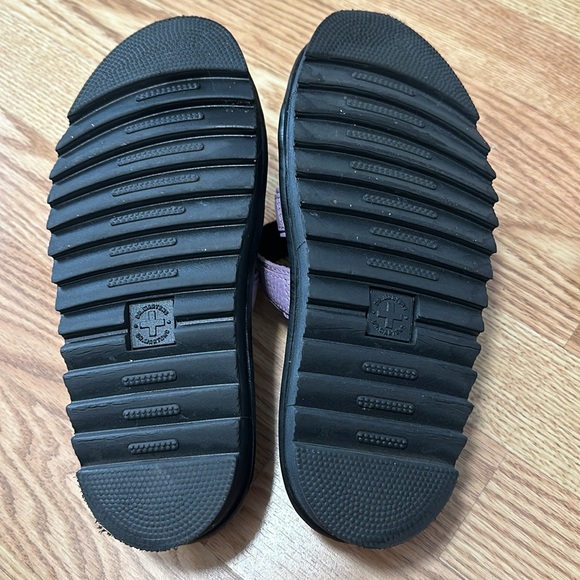 Dr. Marten Lavender Platform Slides - Picture 2 of 5